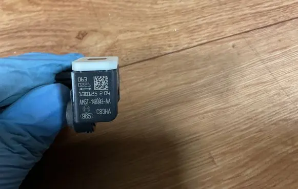 Ford Mondeo MK IV Airbag deployment crash/impact sensor 4M5T14B842