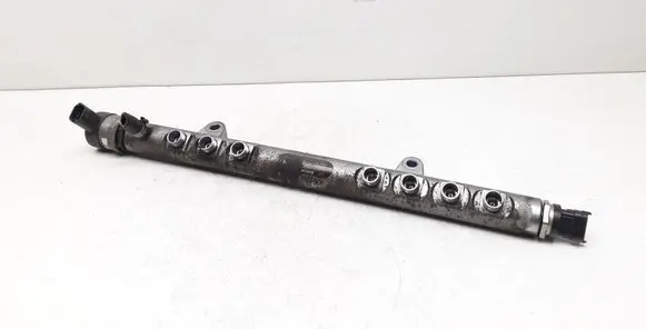 Volvo XC60 Fuel main line pipe 31216313 30777759
