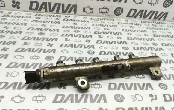 Opel Zafira B Fuel main line pipe 55197370 0445214095