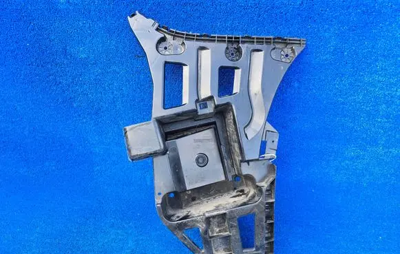BMW X1 F48 F49 Rear bumper mounting bracket 7332318