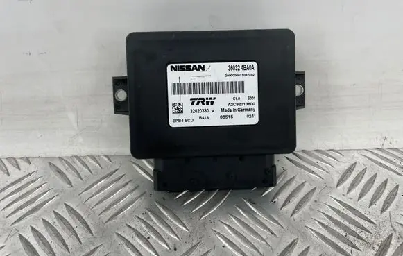 Nissan X-Trail T32 Hand brake control module 360324BA0A 32620330 A2C92013800