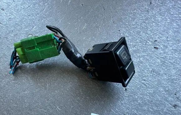 Isuzu Trooper Wiper switch 8941204781