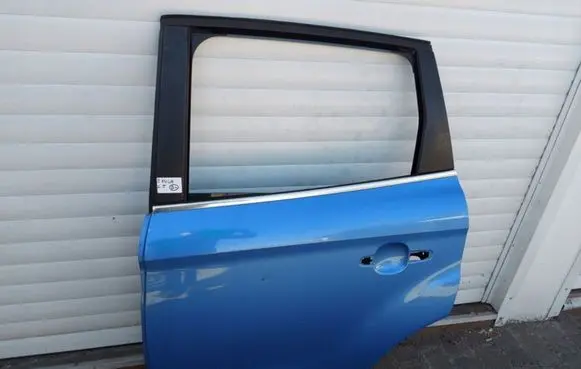 Ford Kuga I Rear door