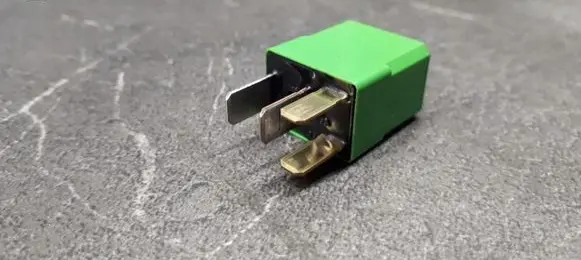 Mitsubishi ASX Fuel pump relay 8627a011