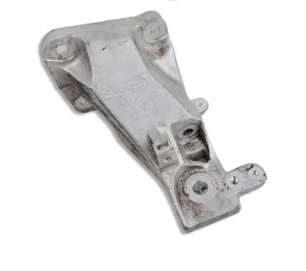 Land Rover Range Rover Sport L494 Engine mounting bracket KPLA6061AC