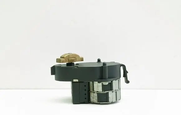 BMW 5 E39 Air flap motor/actuator 8363796
