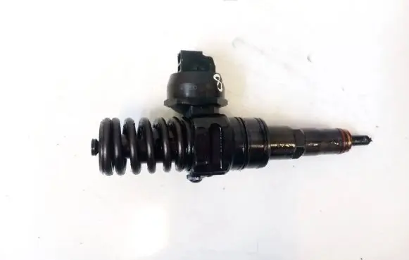 Skoda Octavia Mk2 (1Z) Fuel injector 0414720215
