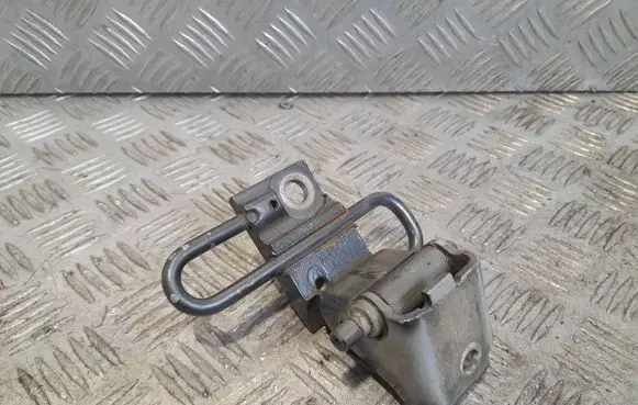 Audi A6 S6 C6 4F Front door upper hinge 8E0831412B