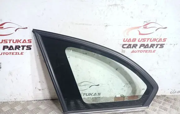 Chevrolet Captiva Rear side window 96622512