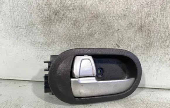 Mitsubishi Colt Rear door interior handle