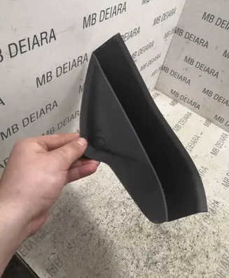 Maserati Levante Dashboard side end trim 670043359
