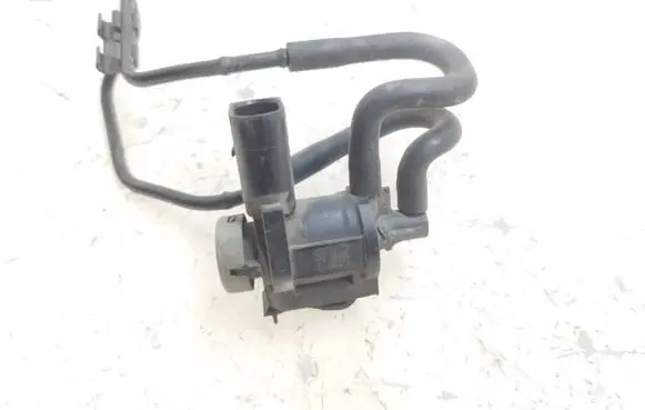 Skoda Superb B6 (3T) Turbo solenoid valve 1K0906283A