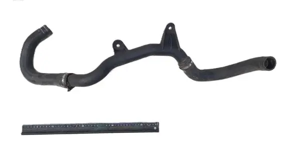 Engine coolant pipe/hose