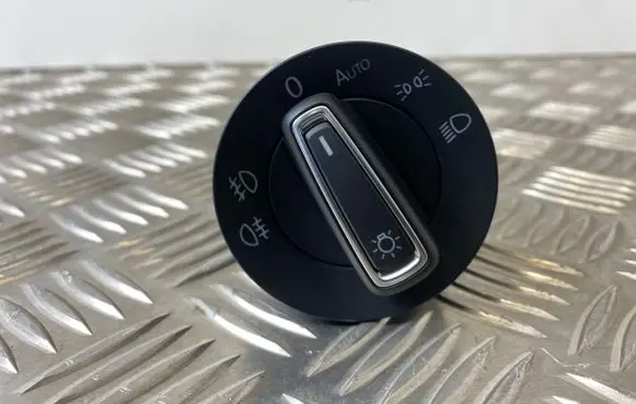 Volkswagen Tiguan Light switch 5G0941431BD