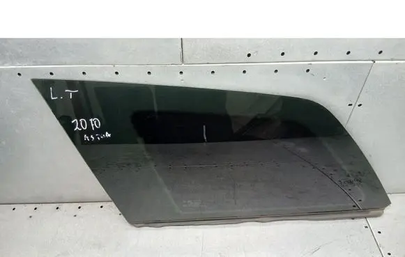 Opel Astra H Rear side window