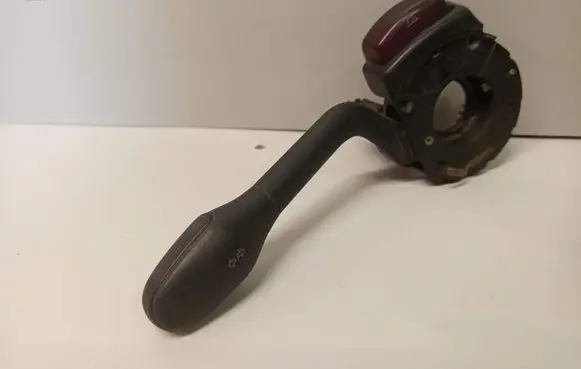 Volkswagen Golf III Indicator stalk