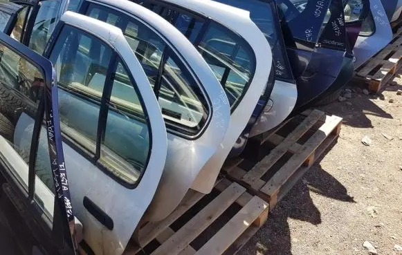 Renault Laguna I Rear door 