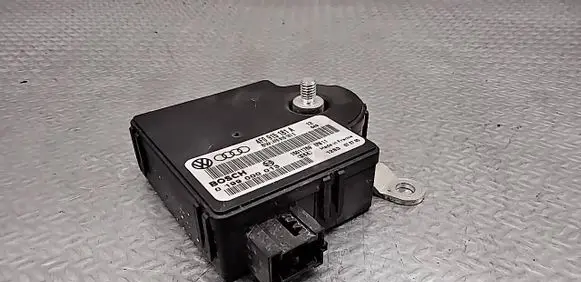 Audi A6 S6 C6 4F Power management control unit 4F0915181A 19900001 4F0910181E
