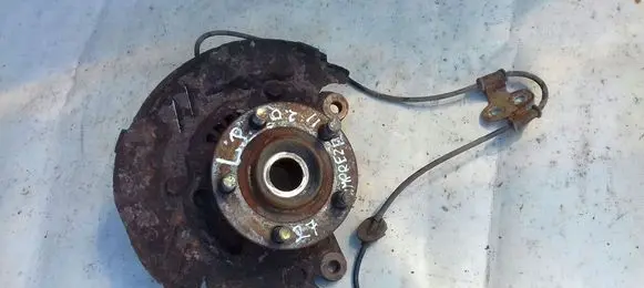 Subaru Impreza II Front wheel hub spindle knuckle