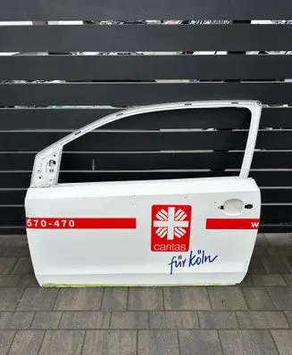 Volkswagen Up Front door
