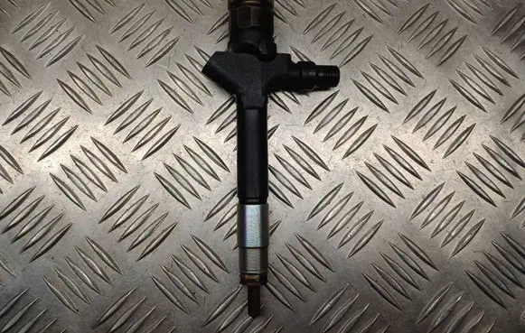 Mazda 5 Fuel injector RF8G13H50 786003M00295