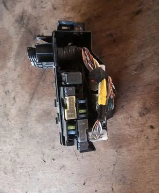 Nissan Navara D40 Fuse module