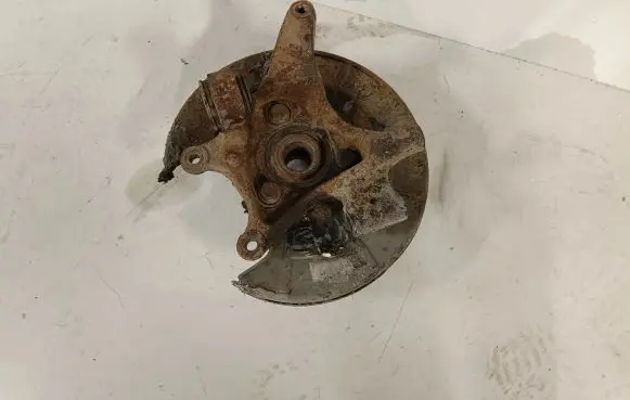 Opel Insignia A Front wheel hub spindle knuckle