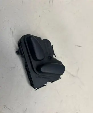 Mercedes-Benz E W210 Seat control switch 2108213851 03463815