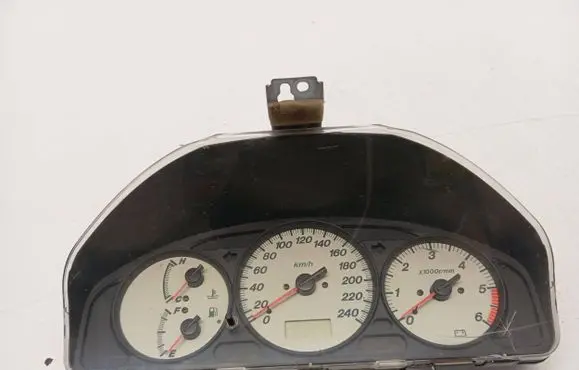 Mazda 626 Speedometer (instrument cluster)