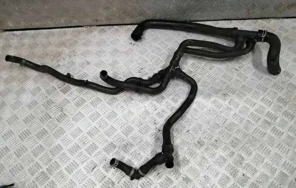 Renault Megane IV Engine coolant pipe/hose