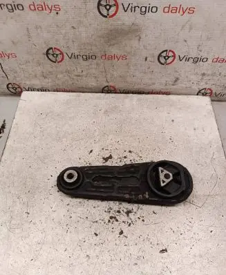 Engine mount bracket
