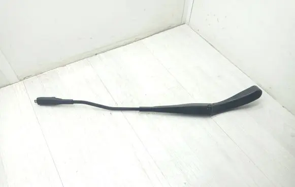 Mercedes-Benz C W205 Front wiper blade arm A2058205300