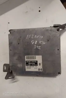 Toyota Avensis T250 Engine control unit/module 896610W040 MB1758008292