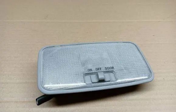Toyota Yaris Rear seat light