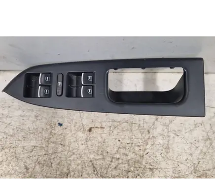 Volkswagen Touran II Electric window control switch 1T1867371H