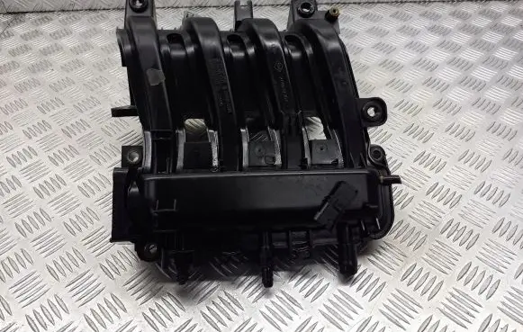 Renault Modus Intake manifold 82002753281