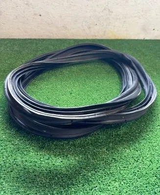 KIA EV6 Loading door rubber seal (on body)