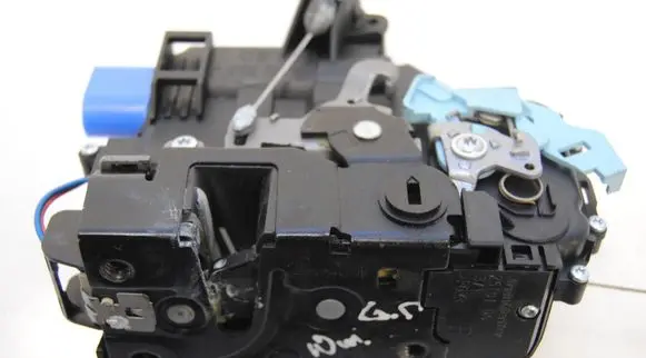 Audi A7 S7 4G Rear door lock 7L0839016D