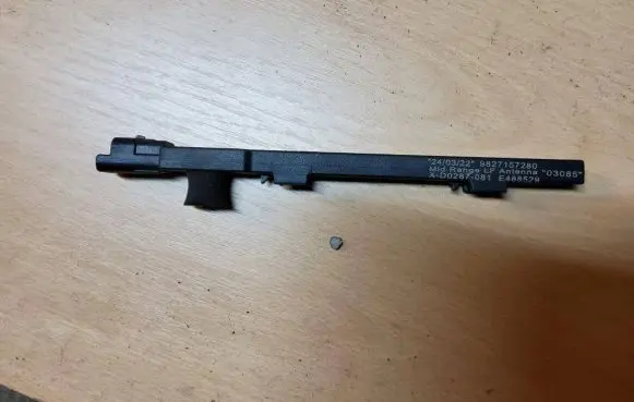 Peugeot 308 Keyless system antenna 9827157280