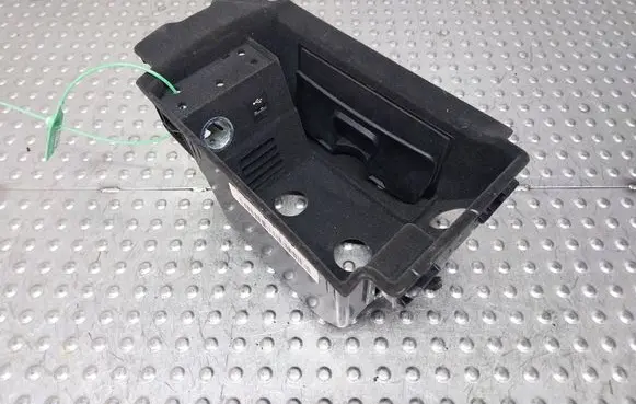 BMW 7 G11 G12 Wireless charging module S26372312 8782147 9321368
