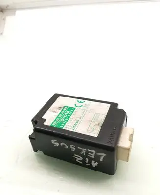 Lexus IS 200-300 Door central lock control unit/module 8974053051