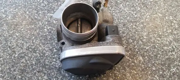 Seat Altea Throttle valve 06A133062AB