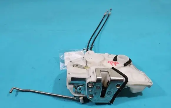 Suzuki Swift II Front door lock 82201-68LA18LA IMPRK1384052