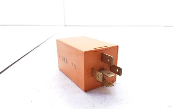 Ford Mondeo MK I Hazard warning light relay 68125