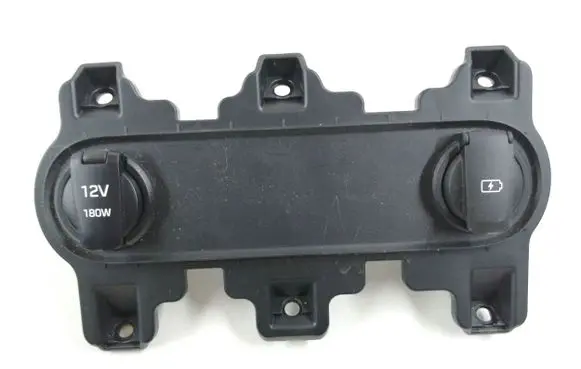 Hyundai Kona I USB socket connector 96125K4000 84639K4010