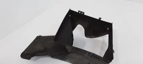 Volkswagen PASSAT B5.5 Intercooler air channel guide 3B0121467C
