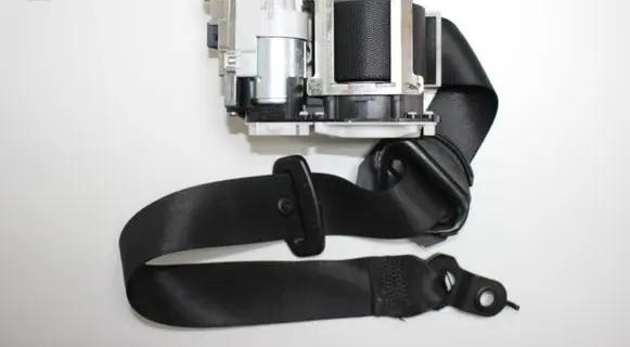 Mercedes-Benz GL X164 Front seatbelt A2518603086