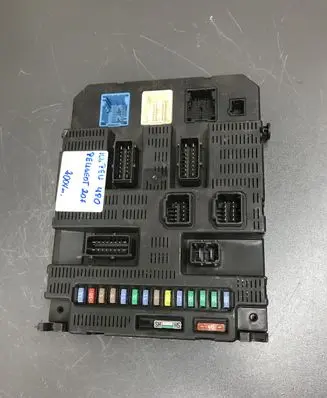 Peugeot 207 Fuse module 9659285480