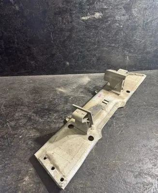 Mercedes-Benz GL X166 Gearbox mounting bracket A1662410047 12563243 ZGS002