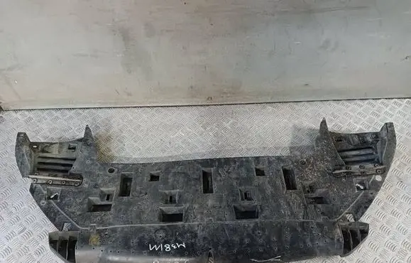Peugeot 5008 Front bumper skid plate/under tray 9686646580
